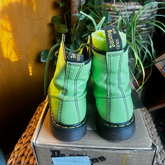 Vintage Dr. Martens Green Wet Look Boots - Picture 2 of 8